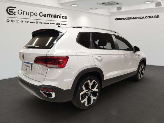 VOLKSWAGEN-TAOS-2024
