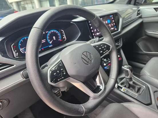 VOLKSWAGEN-TAOS-2024