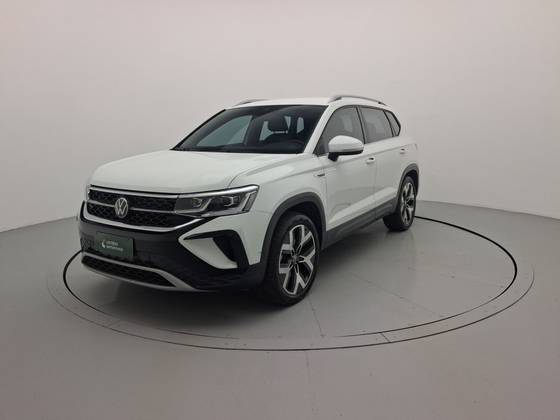 VOLKSWAGEN TAOS 1.4 250 TSI TOTAL FLEX HIGHLINE AUTOMÁTICO