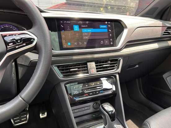 VOLKSWAGEN-TAOS-2024