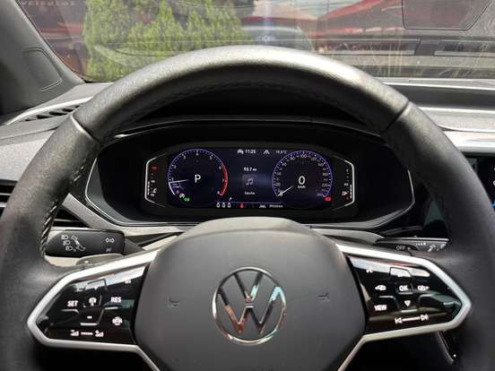 VOLKSWAGEN-TAOS-2024