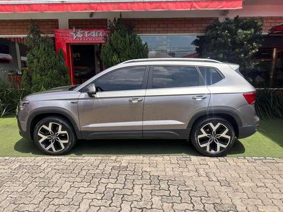 VOLKSWAGEN-TAOS-2024
