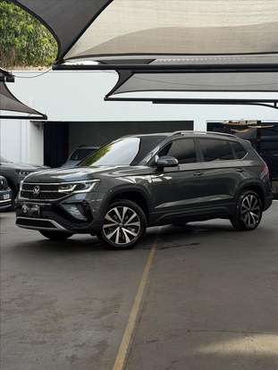 VOLKSWAGEN-TAOS-2023