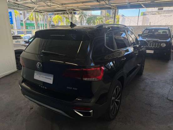 VOLKSWAGEN-TAOS-1.4 250 TSI TOTAL FLEX HIGHLINE AUTOMÁTICO VOLKSWAGEN-TAOS-2023