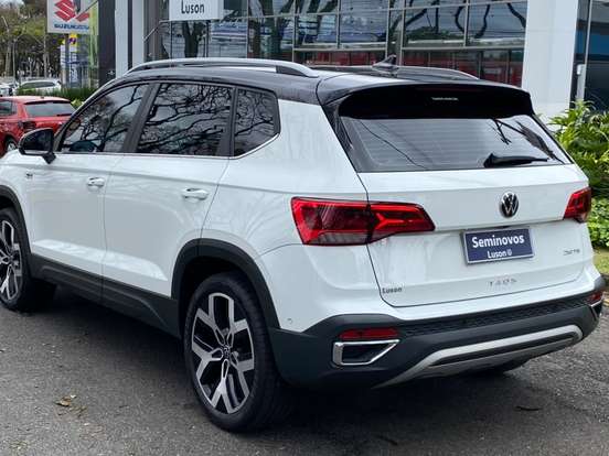 VOLKSWAGEN-TAOS-1.4 250 TSI TOTAL FLEX HIGHLINE AUTOMÁTICO VOLKSWAGEN-TAOS-2024