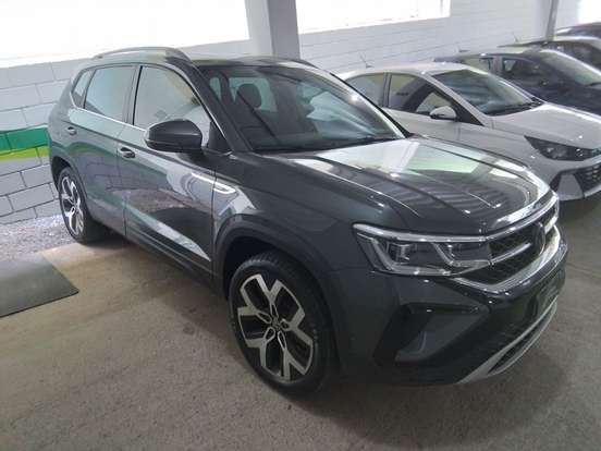VOLKSWAGEN-TAOS-2024