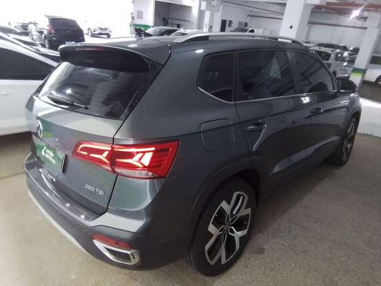 VOLKSWAGEN-TAOS-1.4 250 TSI TOTAL FLEX HIGHLINE AUTOMÁTICO VOLKSWAGEN-TAOS-2024