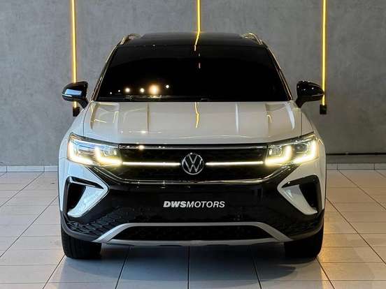 VOLKSWAGEN-TAOS-2022