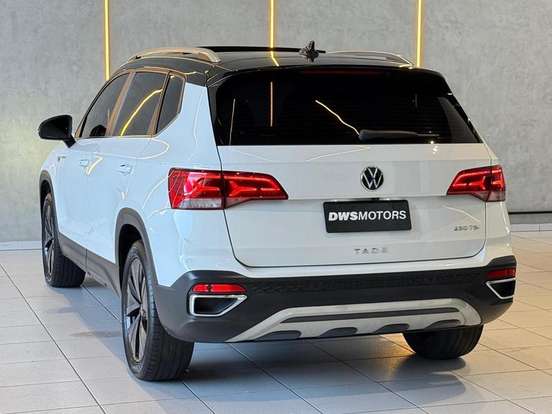 VOLKSWAGEN-TAOS-1.4 250 TSI TOTAL FLEX HIGHLINE AUTOMÁTICO VOLKSWAGEN-TAOS-2022