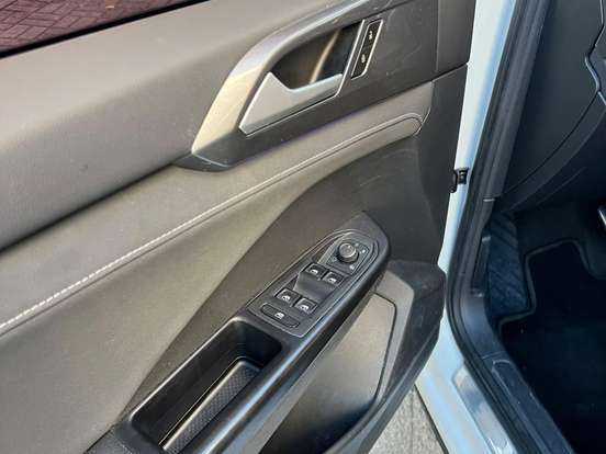 VOLKSWAGEN-TAOS-1.4 250 TSI TOTAL FLEX HIGHLINE AUTOMÁTICO VOLKSWAGEN-TAOS-2022