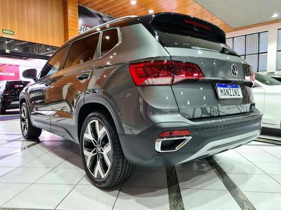 VOLKSWAGEN-TAOS-2025