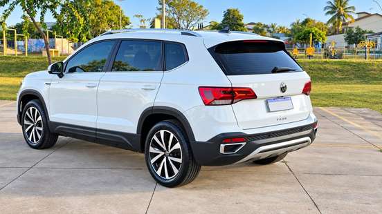 VOLKSWAGEN-TAOS-1.4 250 TSI TOTAL FLEX HIGHLINE AUTOMÁTICO VOLKSWAGEN-TAOS-2022
