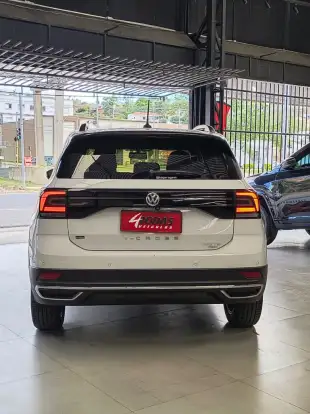 VOLKSWAGEN-T-CROSS-2020