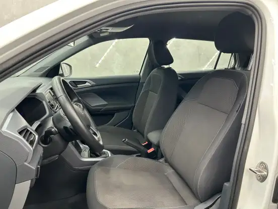 VOLKSWAGEN-T-CROSS-2024