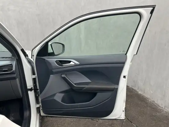 VOLKSWAGEN-T-CROSS-2024