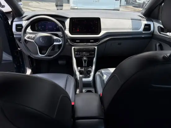 VOLKSWAGEN-T-CROSS-1.0 200 TSI TOTAL FLEX COMFORTLINE AUTOMÁTICO VOLKSWAGEN-T-CROSS-2025