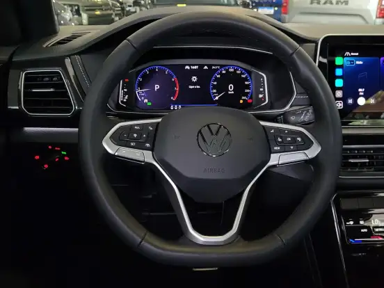 VOLKSWAGEN-T-CROSS-2025