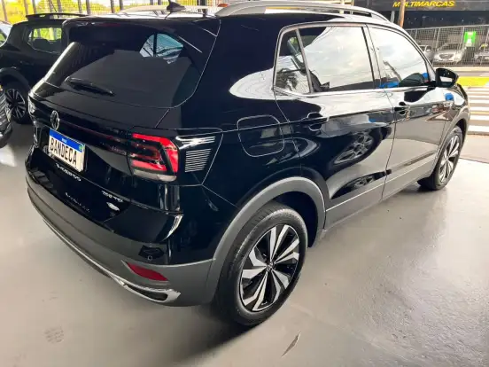 VOLKSWAGEN-T-CROSS-2023