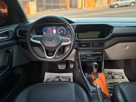 VOLKSWAGEN-T-CROSS-2022