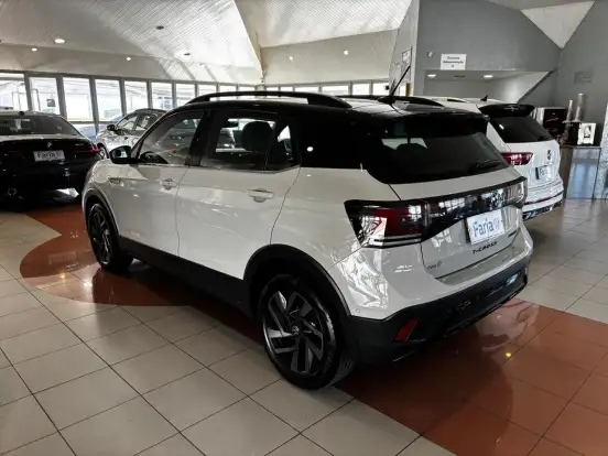 VOLKSWAGEN-T-CROSS-2024