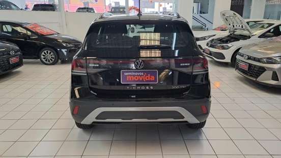 VOLKSWAGEN-T-CROSS-2025