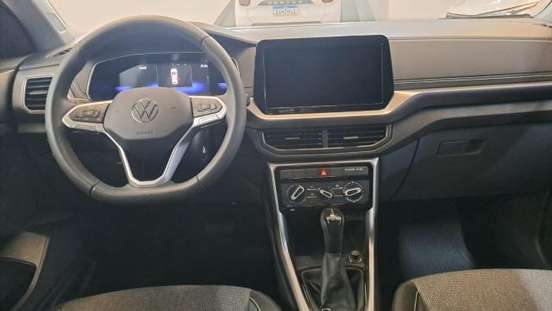 VOLKSWAGEN-T-CROSS-2025
