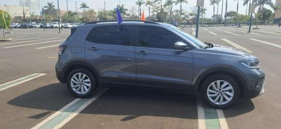 VOLKSWAGEN-T-CROSS-2025
