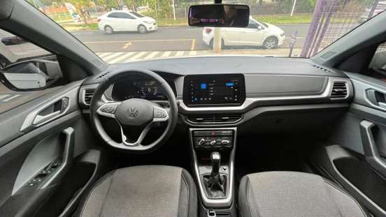 VOLKSWAGEN-T-CROSS-2024