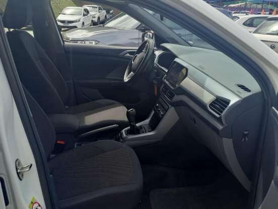 VOLKSWAGEN-T-CROSS-1.0 200 TSI TOTAL FLEX AUTOMÁTICO VOLKSWAGEN-T-CROSS-2024