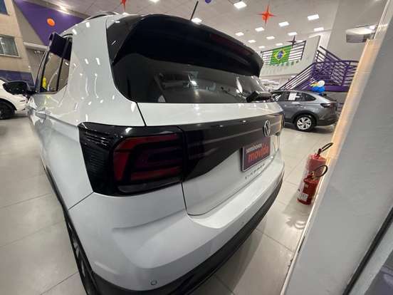 VOLKSWAGEN-T-CROSS-2024
