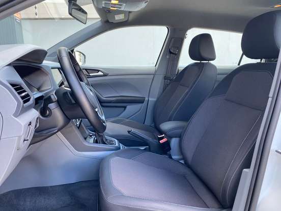VOLKSWAGEN-T-CROSS-2021
