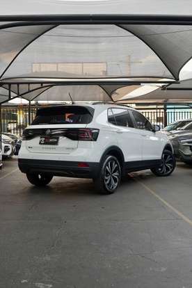 VOLKSWAGEN-T-CROSS-2023