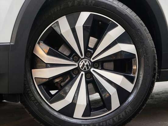 VOLKSWAGEN-T-CROSS-1.0 200 TSI TOTAL FLEX AUTOMÁTICO VOLKSWAGEN-T-CROSS-2023