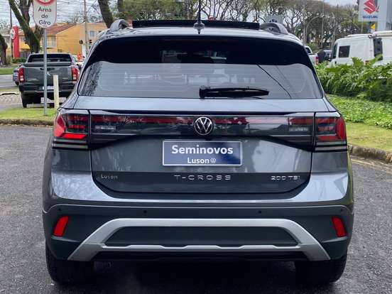 VOLKSWAGEN-T-CROSS-2025