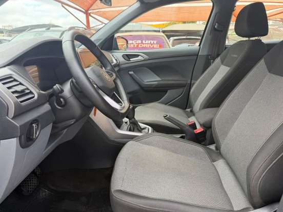 VOLKSWAGEN-T-CROSS-1.0 200 TSI TOTAL FLEX AUTOMÁTICO VOLKSWAGEN-T-CROSS-2025