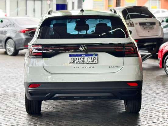 VOLKSWAGEN-T-CROSS-1.0 200 TSI TOTAL FLEX AUTOMÁTICO VOLKSWAGEN-T-CROSS-2022