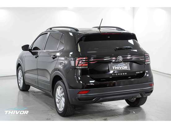 VOLKSWAGEN-T-CROSS-2022