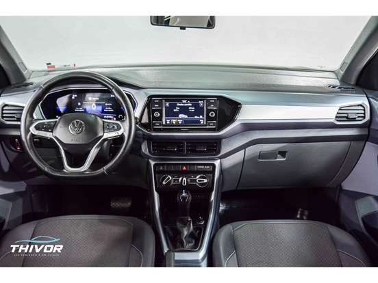 VOLKSWAGEN-T-CROSS-2022