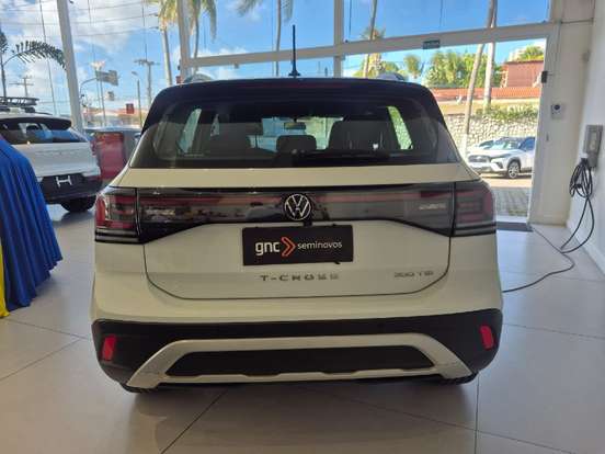 VOLKSWAGEN-T-CROSS-1.0 200 TSI TOTAL FLEX AUTOMÁTICO VOLKSWAGEN-T-CROSS-2024