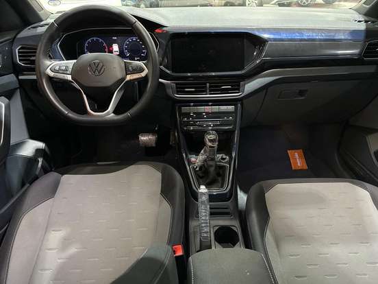 VOLKSWAGEN-T-CROSS-2024