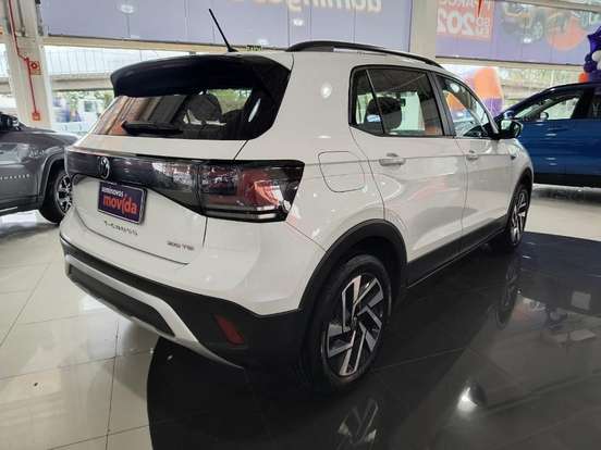 VOLKSWAGEN-T-CROSS-2024