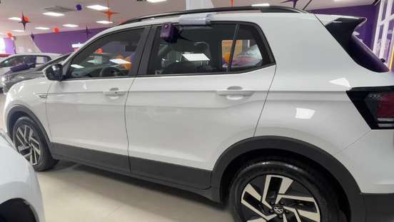 VOLKSWAGEN-T-CROSS-2024