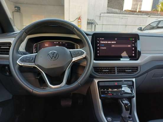 VOLKSWAGEN-T-CROSS-2024