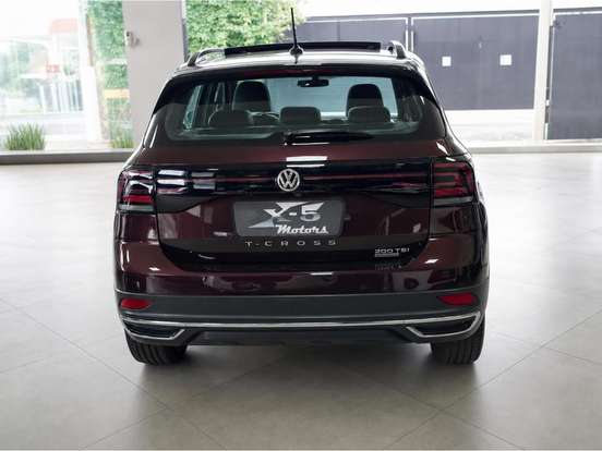 VOLKSWAGEN-T-CROSS-2019