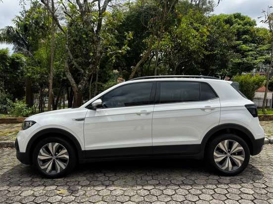 VOLKSWAGEN-T-CROSS-2020
