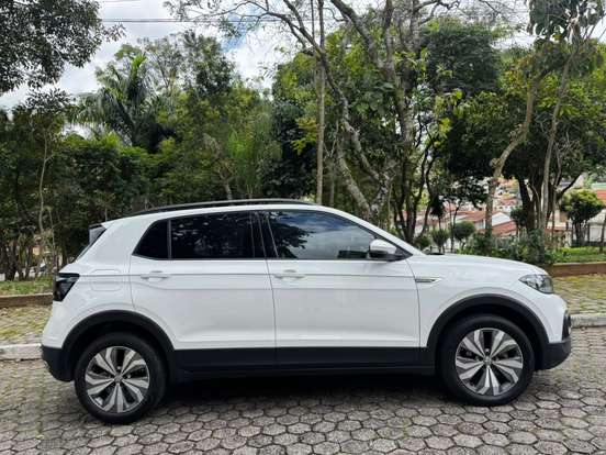 VOLKSWAGEN-T-CROSS-1.0 200 TSI TOTAL FLEX COMFORTLINE AUTOMÁTICO VOLKSWAGEN-T-CROSS-2020