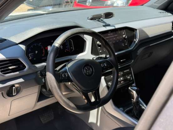 VOLKSWAGEN-T-CROSS-1.0 200 TSI TOTAL FLEX COMFORTLINE AUTOMÁTICO VOLKSWAGEN-T-CROSS-2020