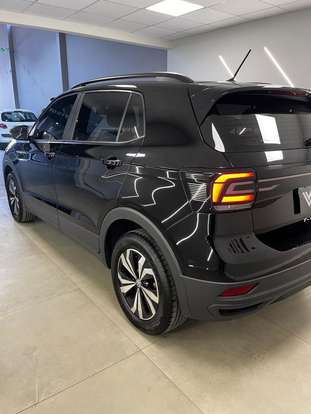 VOLKSWAGEN-T-CROSS-2022