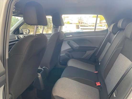 VOLKSWAGEN-T-CROSS-2024