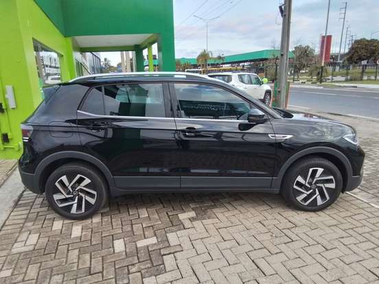 VOLKSWAGEN-T-CROSS-2025